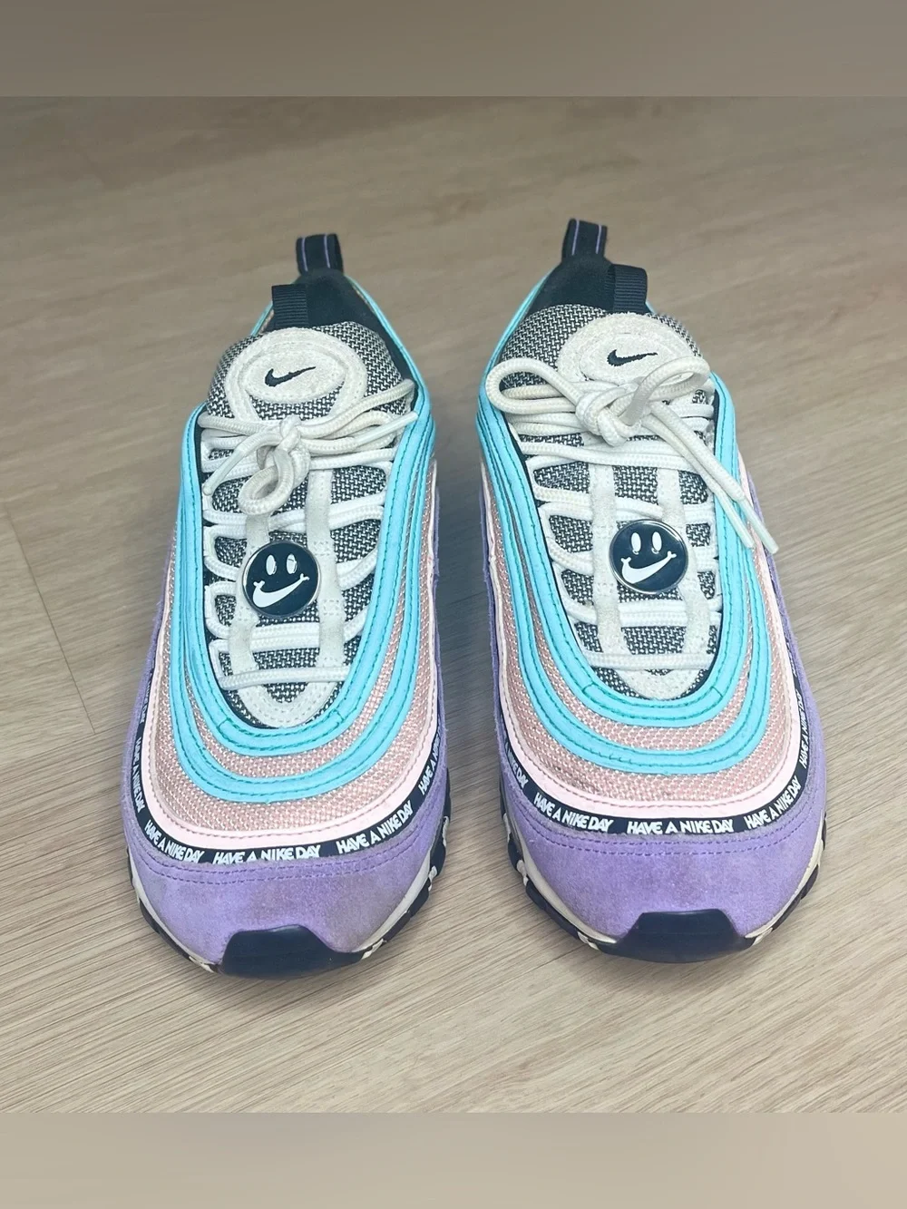 Nike Air Max 97 in Lavender, Teal & Cream Size 6 Youth